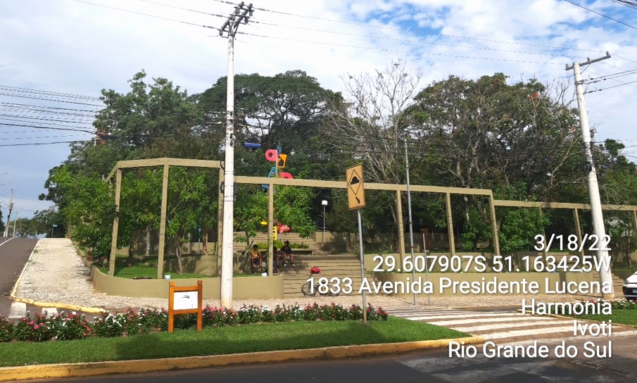 Praça Neldo Holler em Ivoti